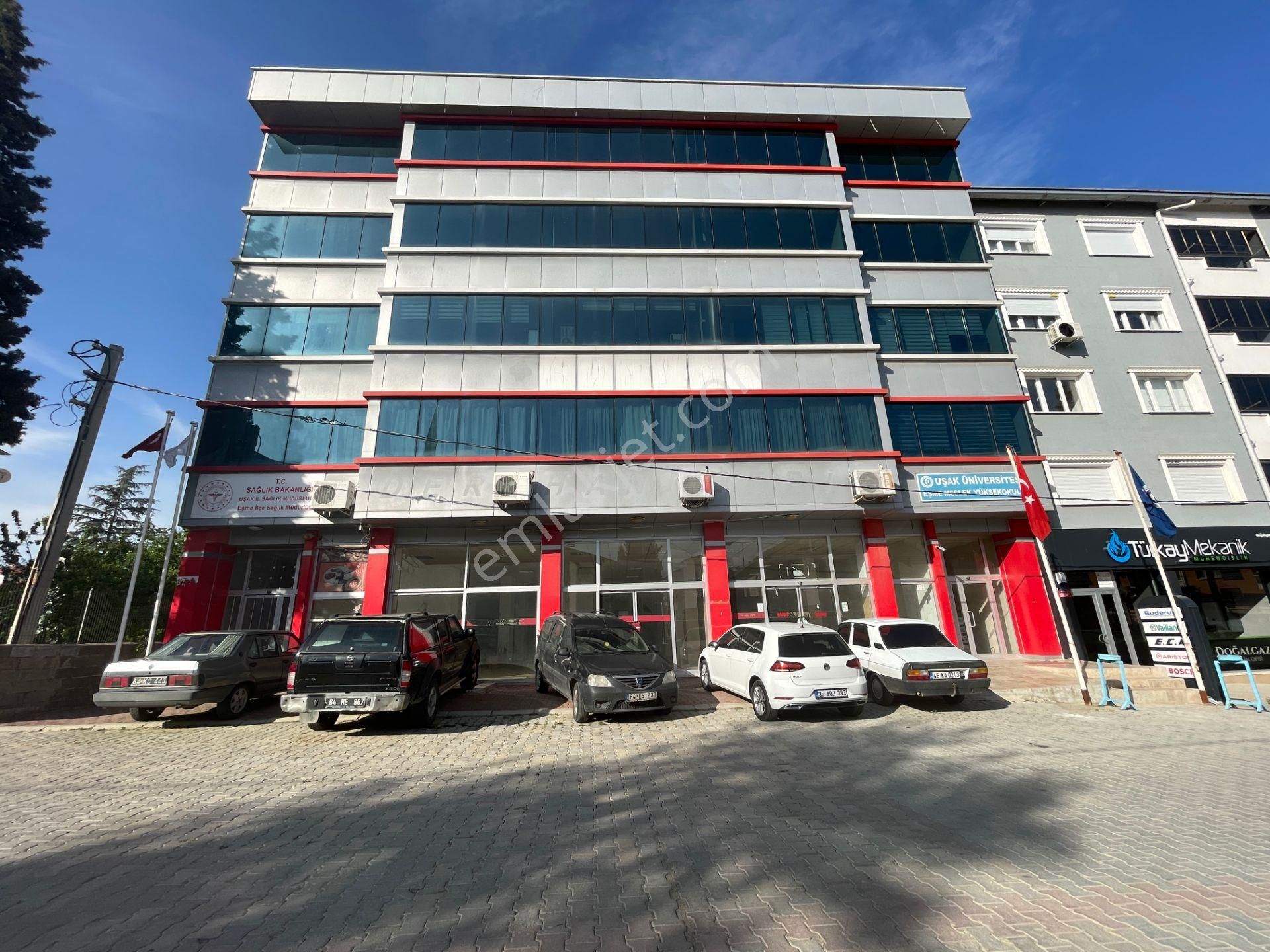 Biarsa Farkıyla ! Uşak Eşme'de 471 M² İmarlı Müstakil Arsa - Görsel 10