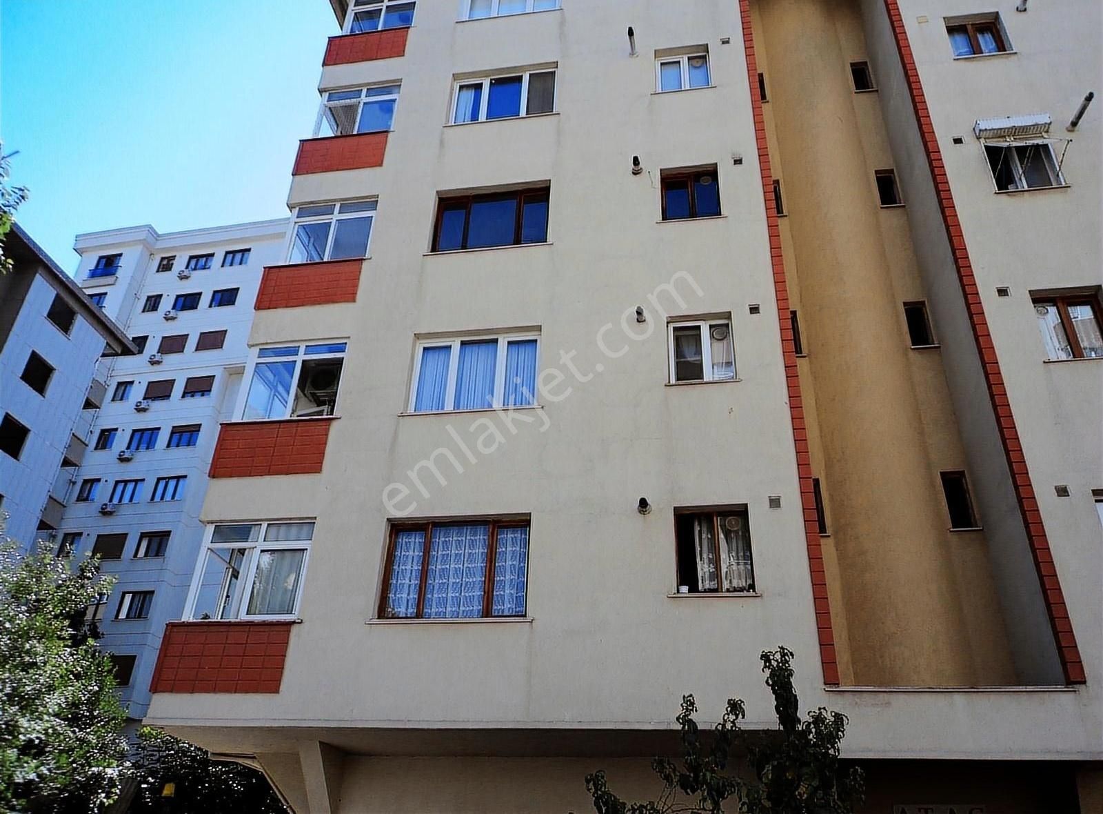 Kadıköy Merdivenköy Kiralık Daire MUSTAFA SAFFET ANADOLU LİSESİ YANI ARA KAT KOMBİLİ