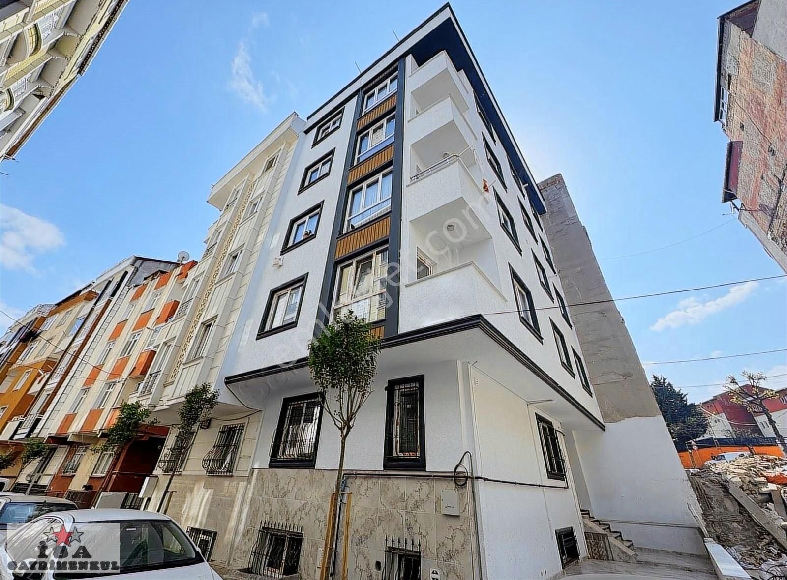 Bahçelievler Zafer Satılık Daire  MUHAMMEDİYE CAMİ YAKINI SIFIR GENİŞ VE KULLANIŞLI 3.KAT DAİRE