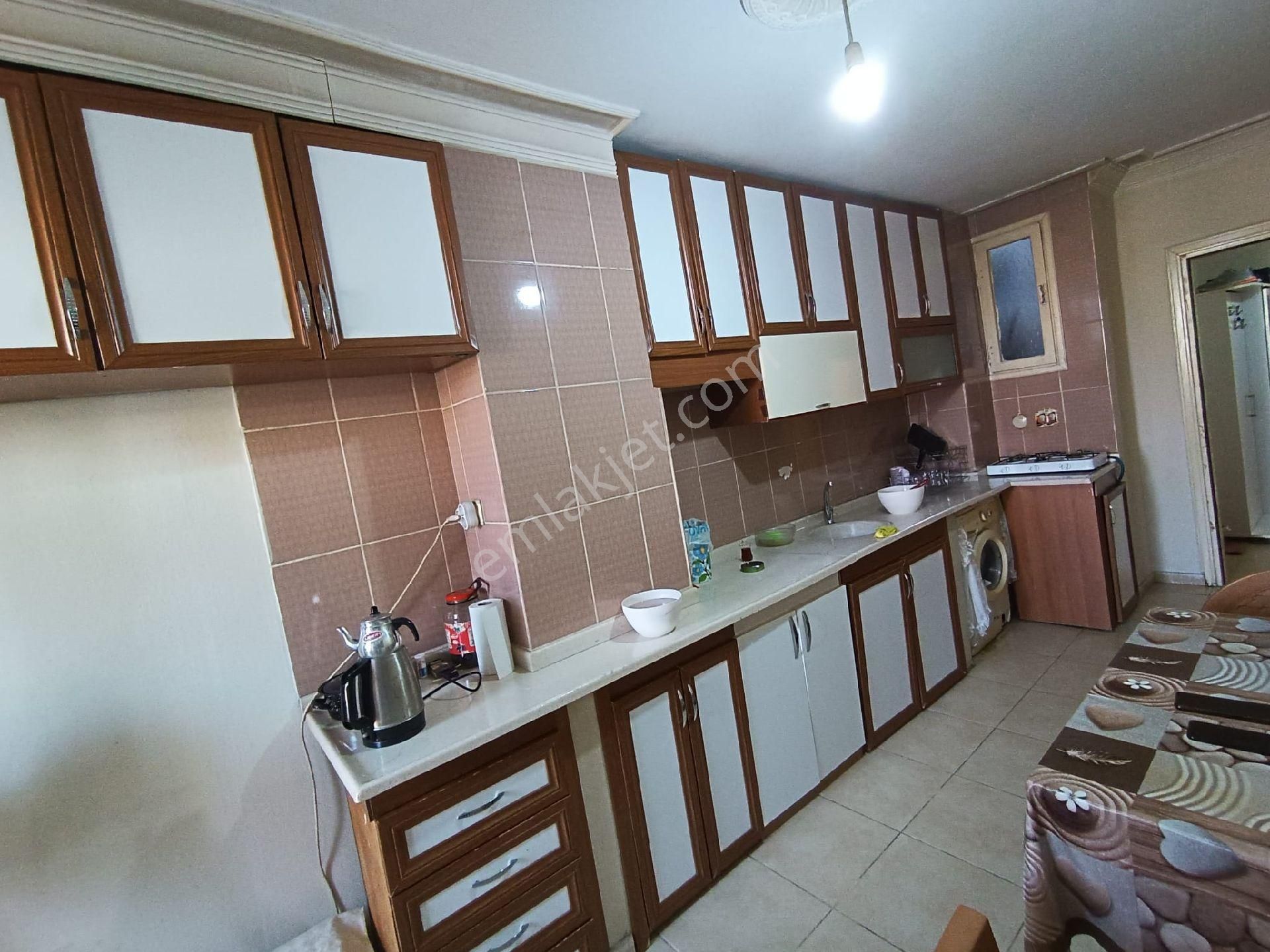 Seyhan Namık Kemal Satılık Daire NAMIK KEMAL DE CADDE ÜZERİNDE HASARSIZ SATILIK 3+1 APARTMAN DAIRESI 