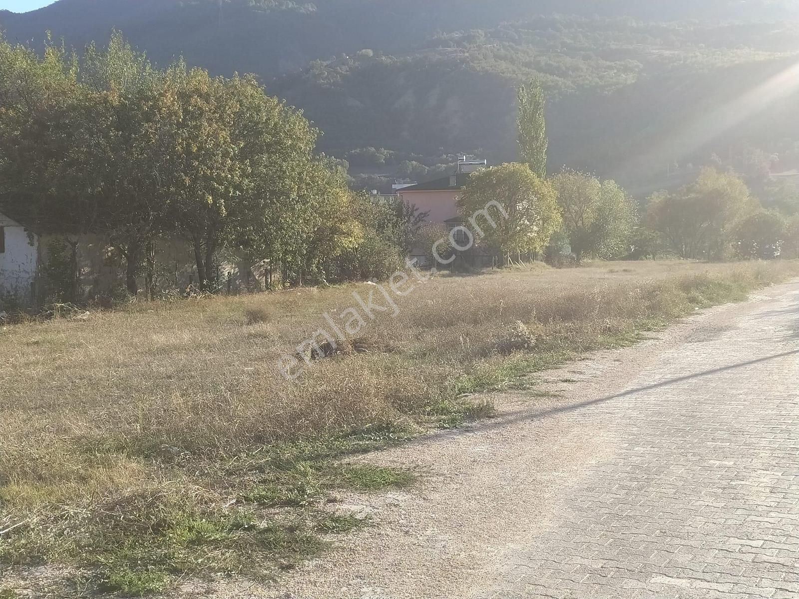 Reşadiye Çermik Satılık Konut İmarlı  ÇERMİK MAHALLESİNDE İMARLI İFRAZLI ARSA