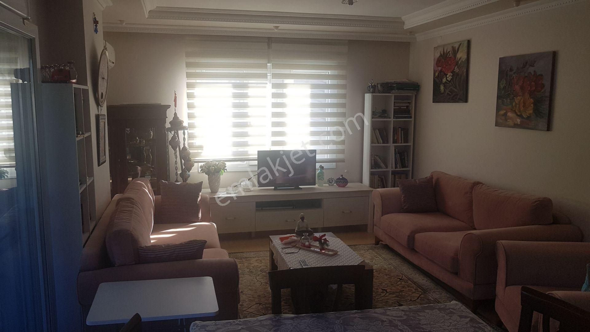 Ayvalık Küçükköy Satılık Daire SAHİBİNDEN DENİZE 400 METRE 3+1 lÜX 145 M2 DAİRE