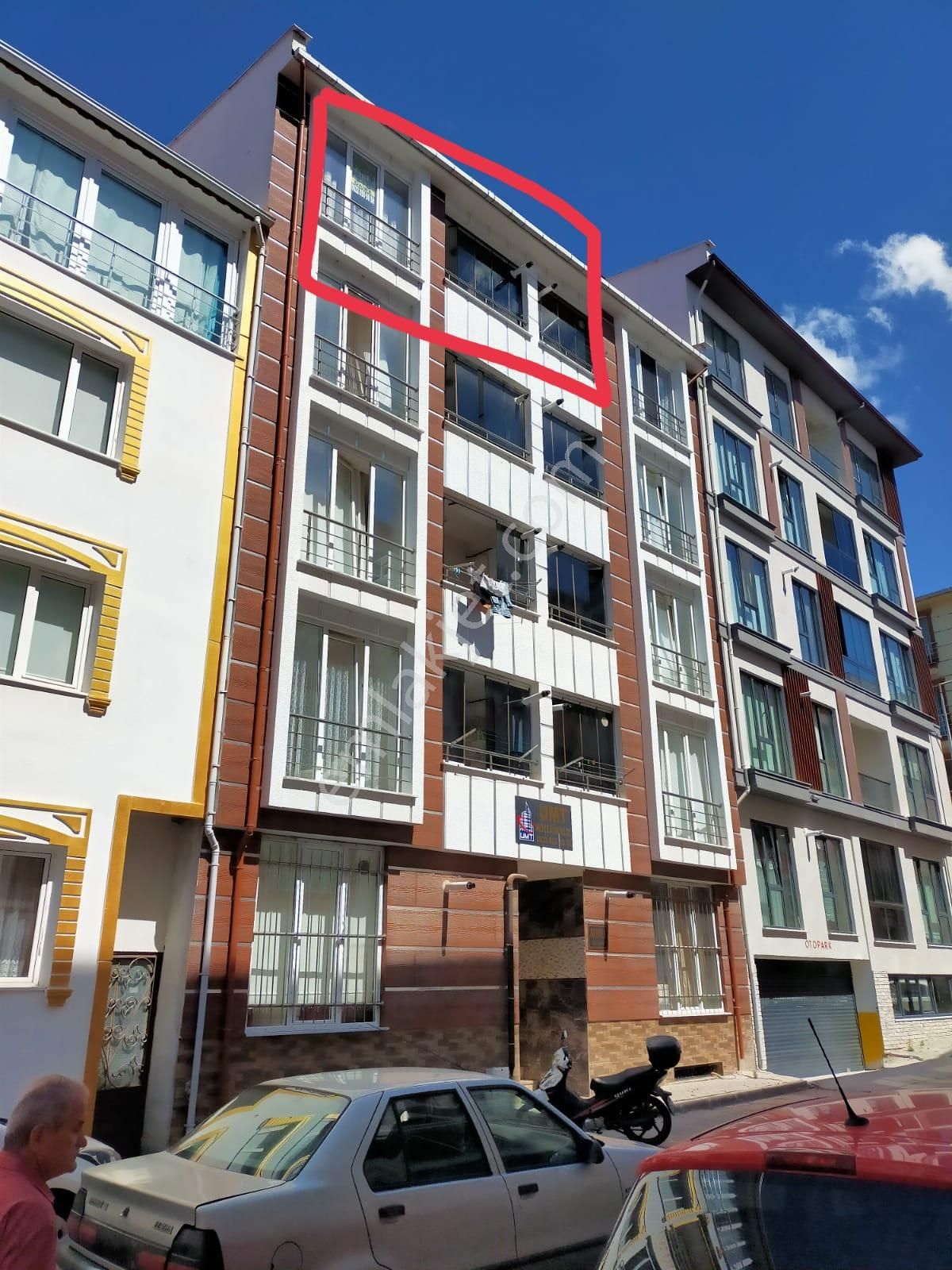 Kırklareli Merkez Karakaş Satılık Daire  KIRKLARELİ MERKEZ KARAKAŞ MAH. ÇUKUR SOK. EŞYALI 80 m2 2+0 DAİRE