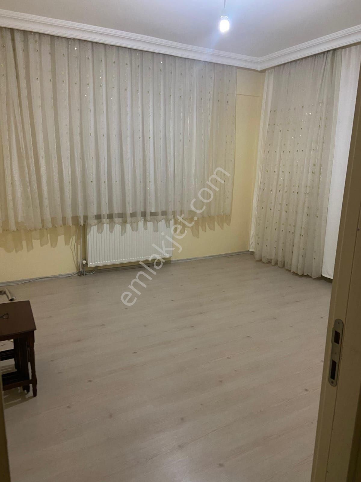 Selçuklu Yazır Satılık Daire YAZIR ŞAFAK CADDESİNDE SATILIK 2+1ARAKAT DAİRE 