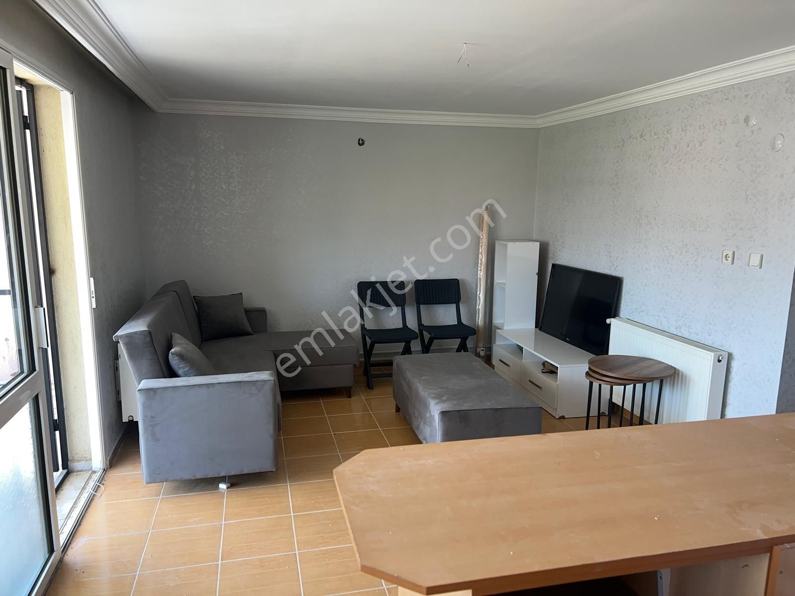 Bornova İnönü Kiralık Daire Parisa