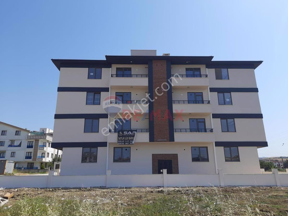 Çiftlikköy Çiftlik Satılık Daire YALOVA REMAX 'DAN ÇİFTLİKKÖY KAYMAKAMLIK ARKASI SATILIK 3+1