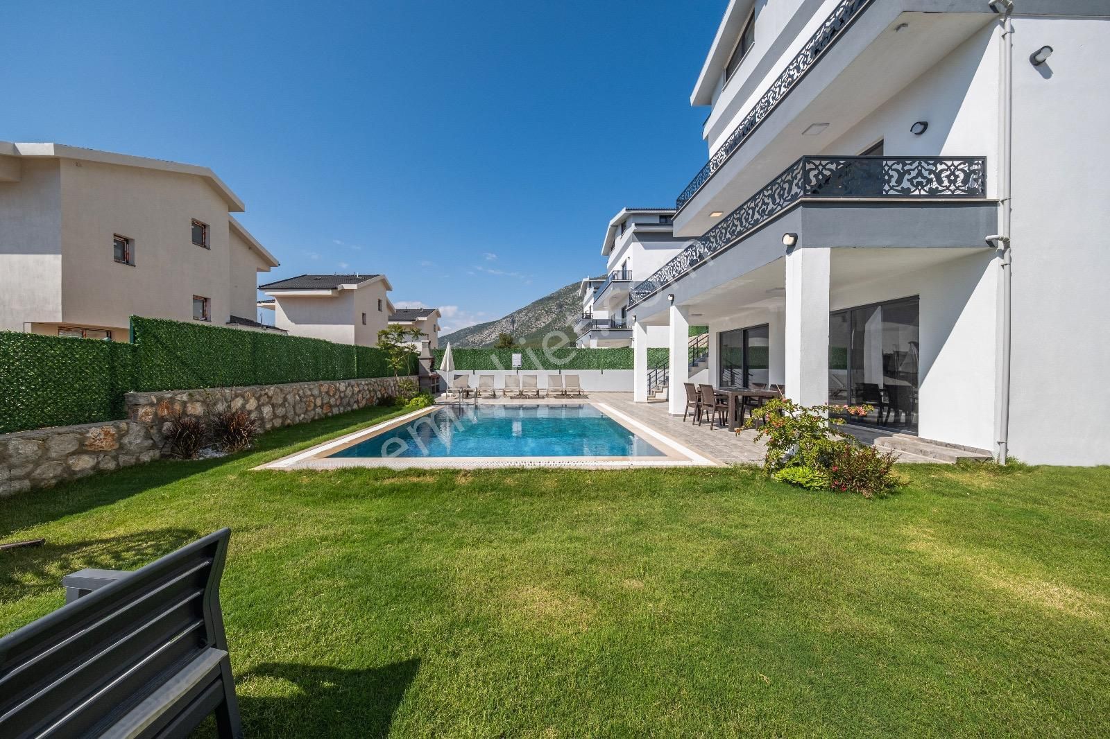 Fethiye Ölüdeniz Satılık Villa  Fethiye Ovacık'ta Satılık Lüks 4+1 Villa