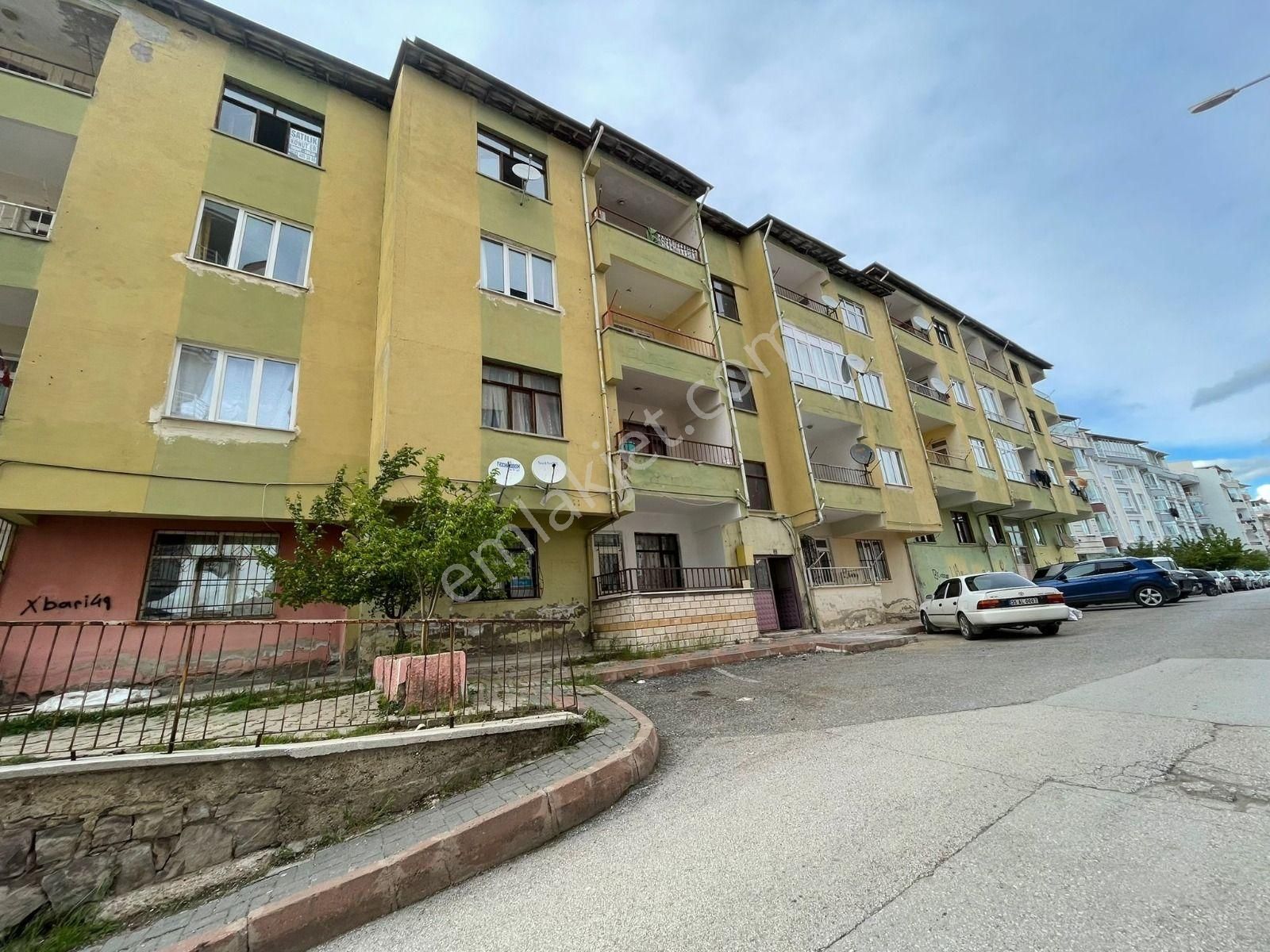 Yozgat Merkez Aşağınohutlu Kiralık Daire  AŞAĞI NOHUTLU MAHALLESİNDE 3+1 KİRALIK DAİRE**BURCU EMLAKTAN**