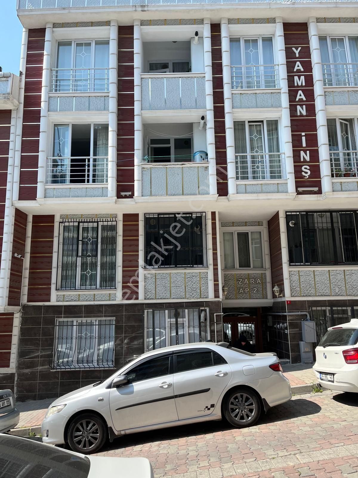 Küçükçekmece Söğütlü Çeşme Satılık Daire ARI EMLAKTAN SATILIK 2+1 100m2 DAİRE 