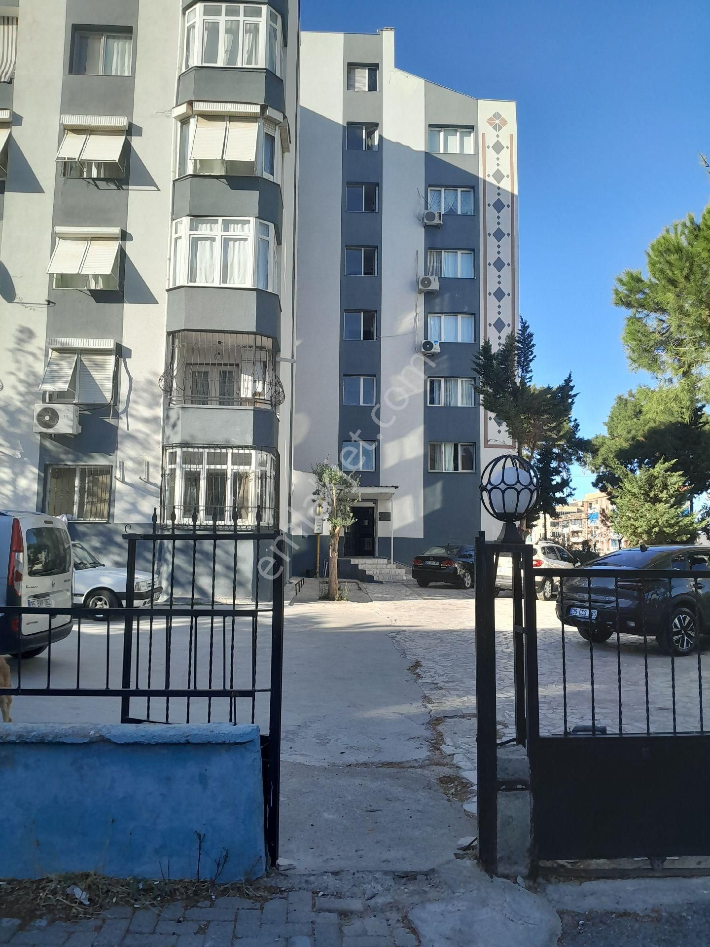 Karabağlar Günaltay Satılık Daire siteicinde 3art1125m2daire