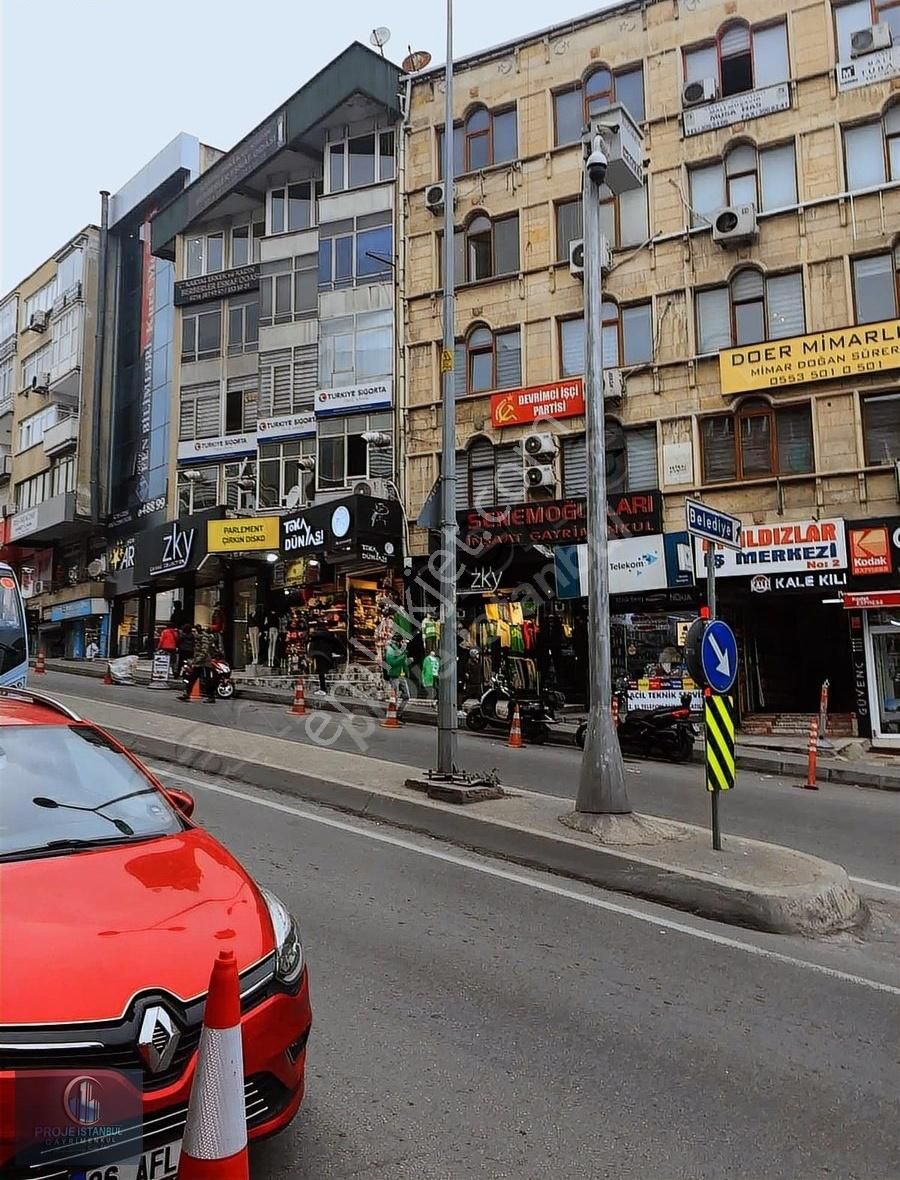 Kartal Yukarı Satılık Dükkan & Mağaza İŞLEK CADDE ÜZERİNDE KİRACILI TEMİZ FERAH SATILIK DÜKKAN