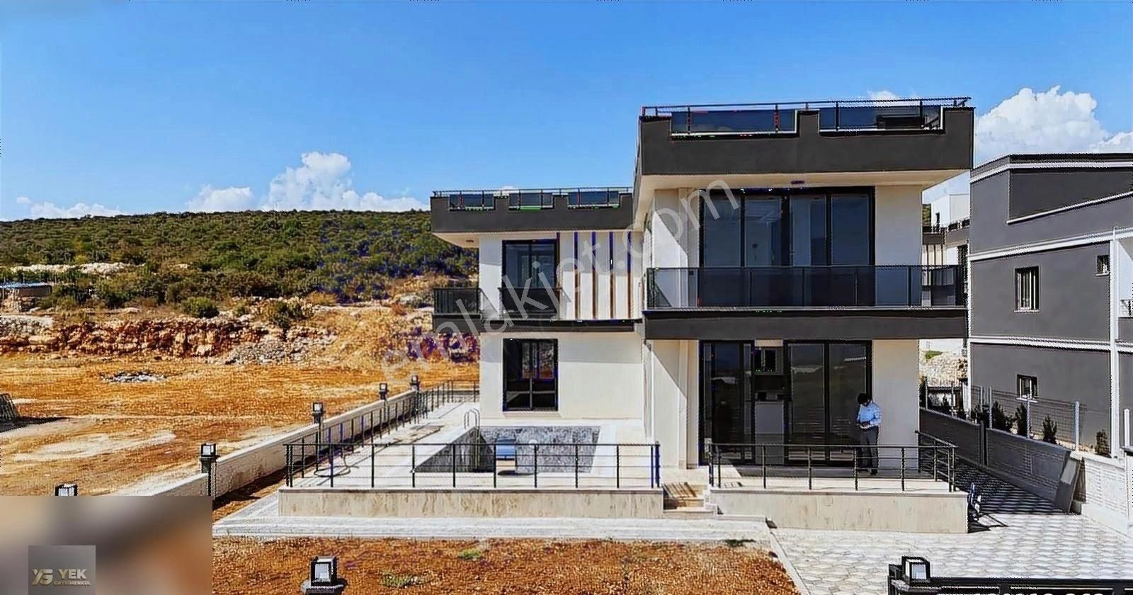 Erdemli Kumkuyu Merkezde Ful Deniz Manzaralı Dublex Villa - Görsel 20