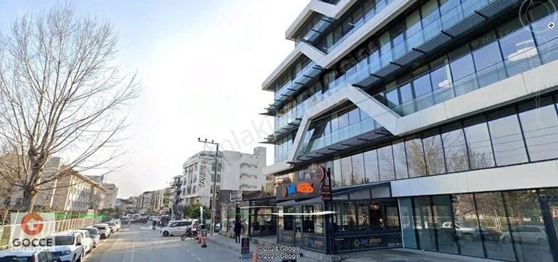 Kocaeli İzmit Satılık Plaza GALEN PRİME PLAZADA STARBUCKS KAFENİN BİTİŞİĞİNDE 126 M² DÜKKAN