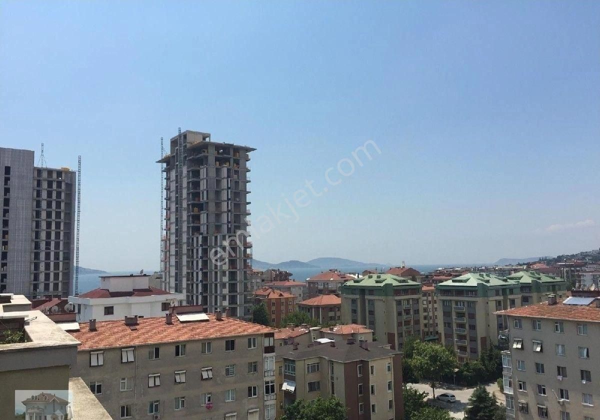 Kartal Orhantepe Satılık Daire Kordonboyu sahilde satilik EAGLE PARK SITESINDE SATILIK 2+1 teras daire