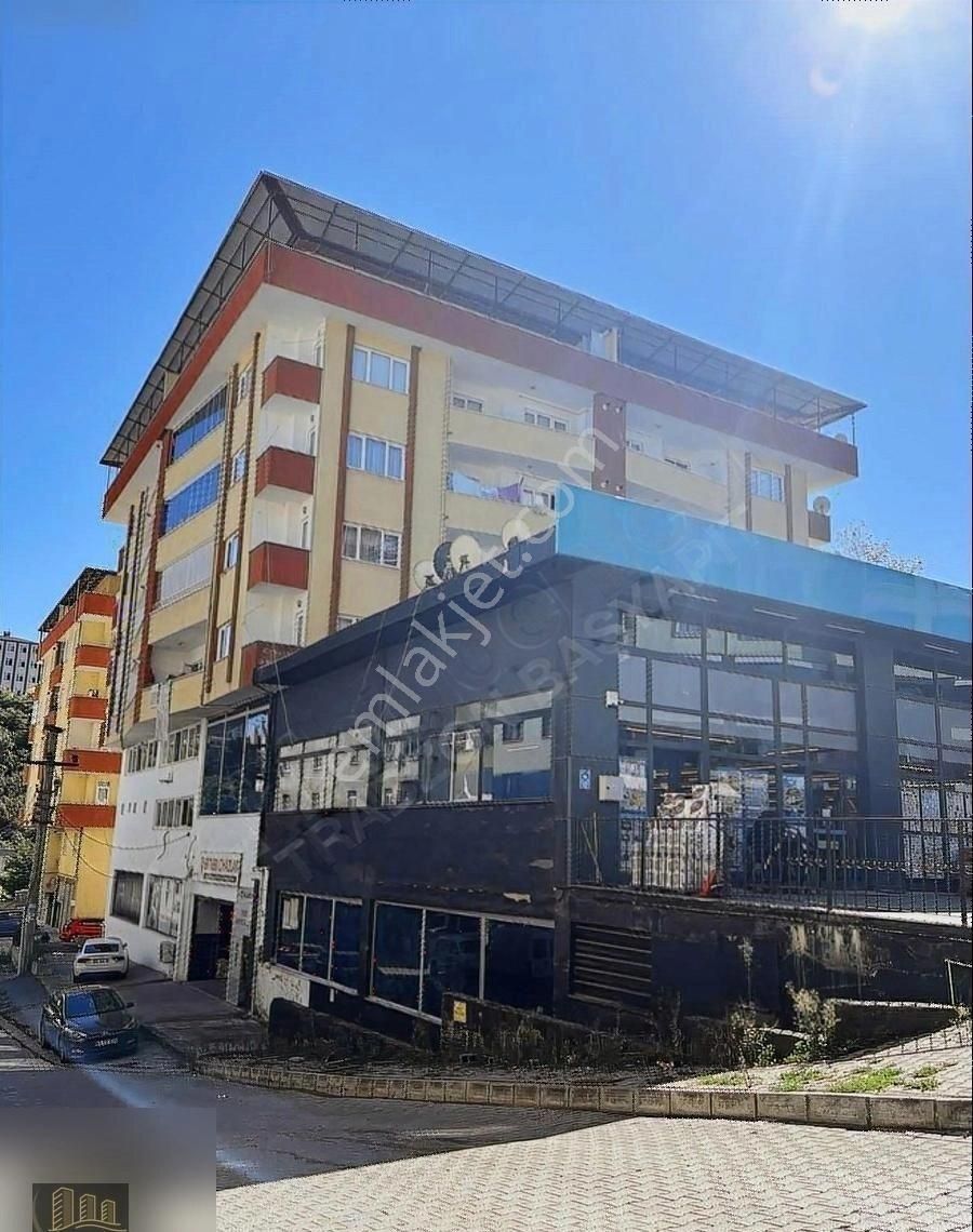 Yomra Kaşüstü Kiralık Daire KAŞÜSTÜ ŞANA MEVLİİ KİRALIK 3+1 ÇATI KATI