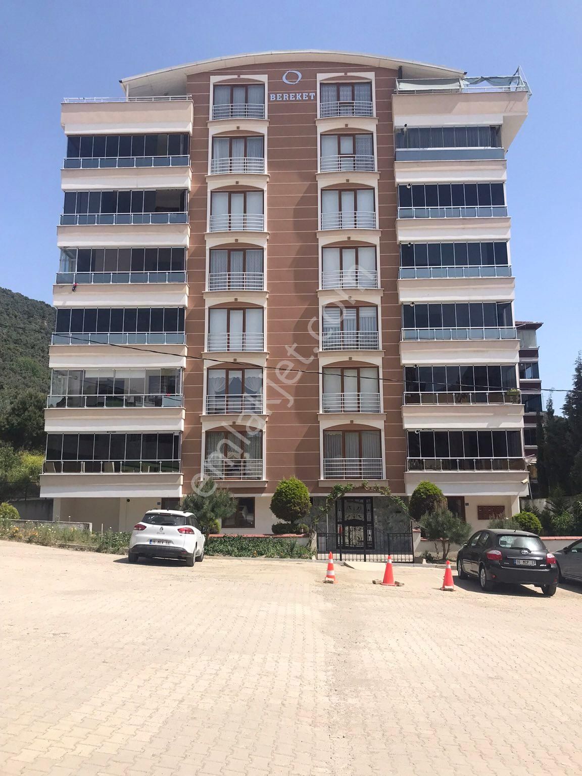 Gemlik Cumhuriyet Satılık Daire Sahibinden SATILIK 3+1 140 m2