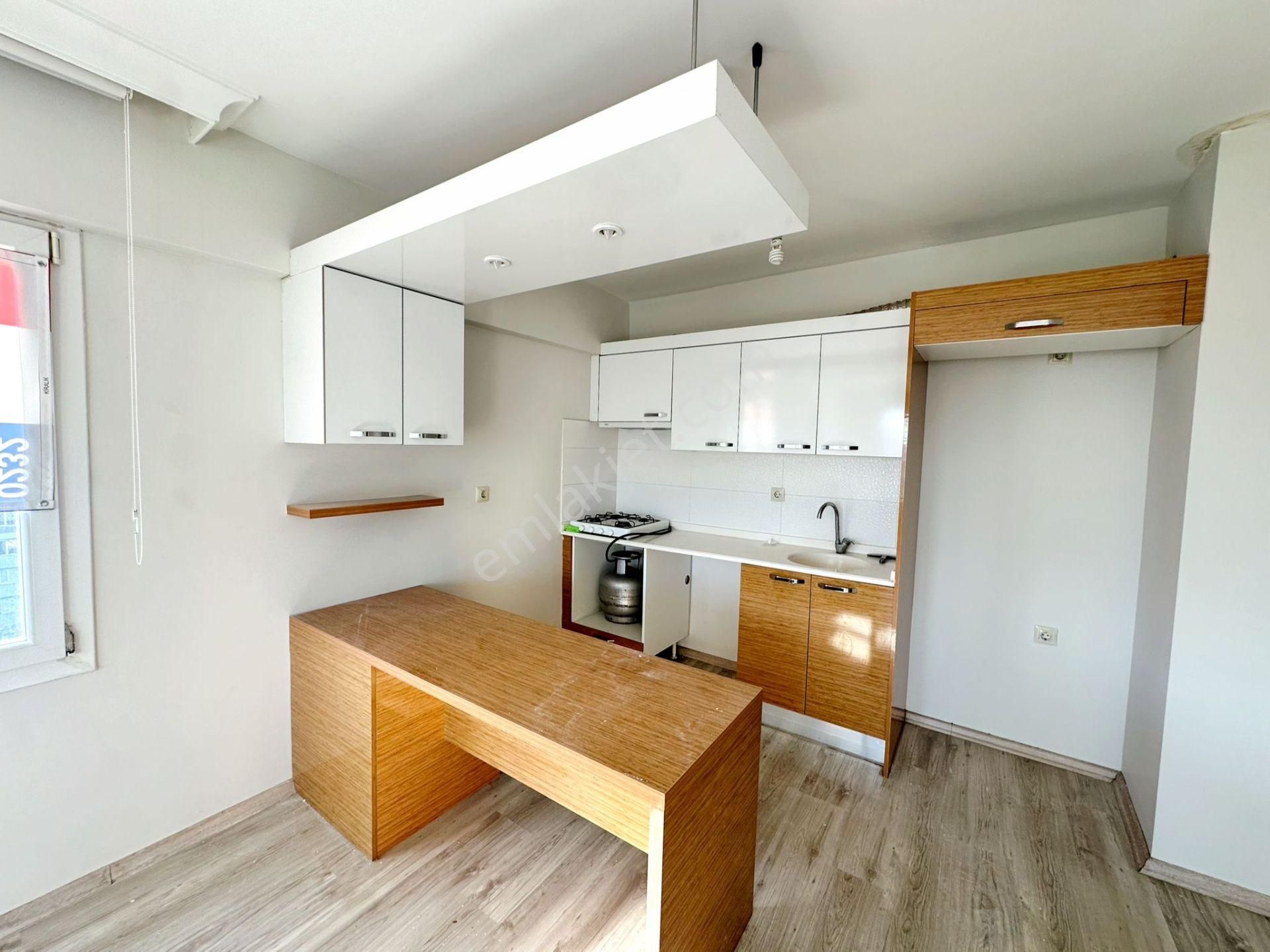 Mevlana Palmiye Evleri'nde Kiralık 1+1 Geniş Daire - Görsel 23