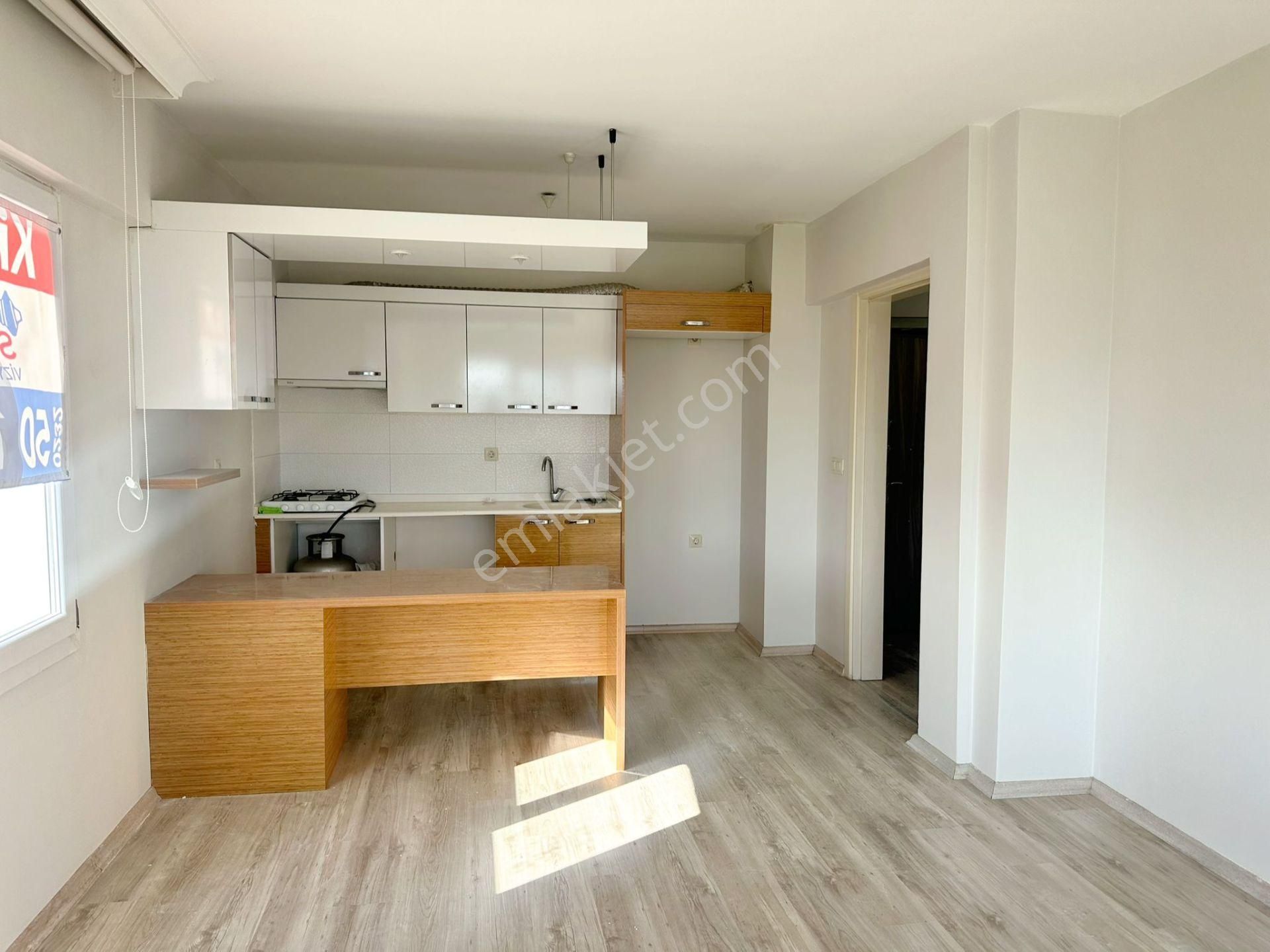 Mevlana Palmiye Evleri'nde Kiralık 1+1 Geniş Daire - Görsel 24