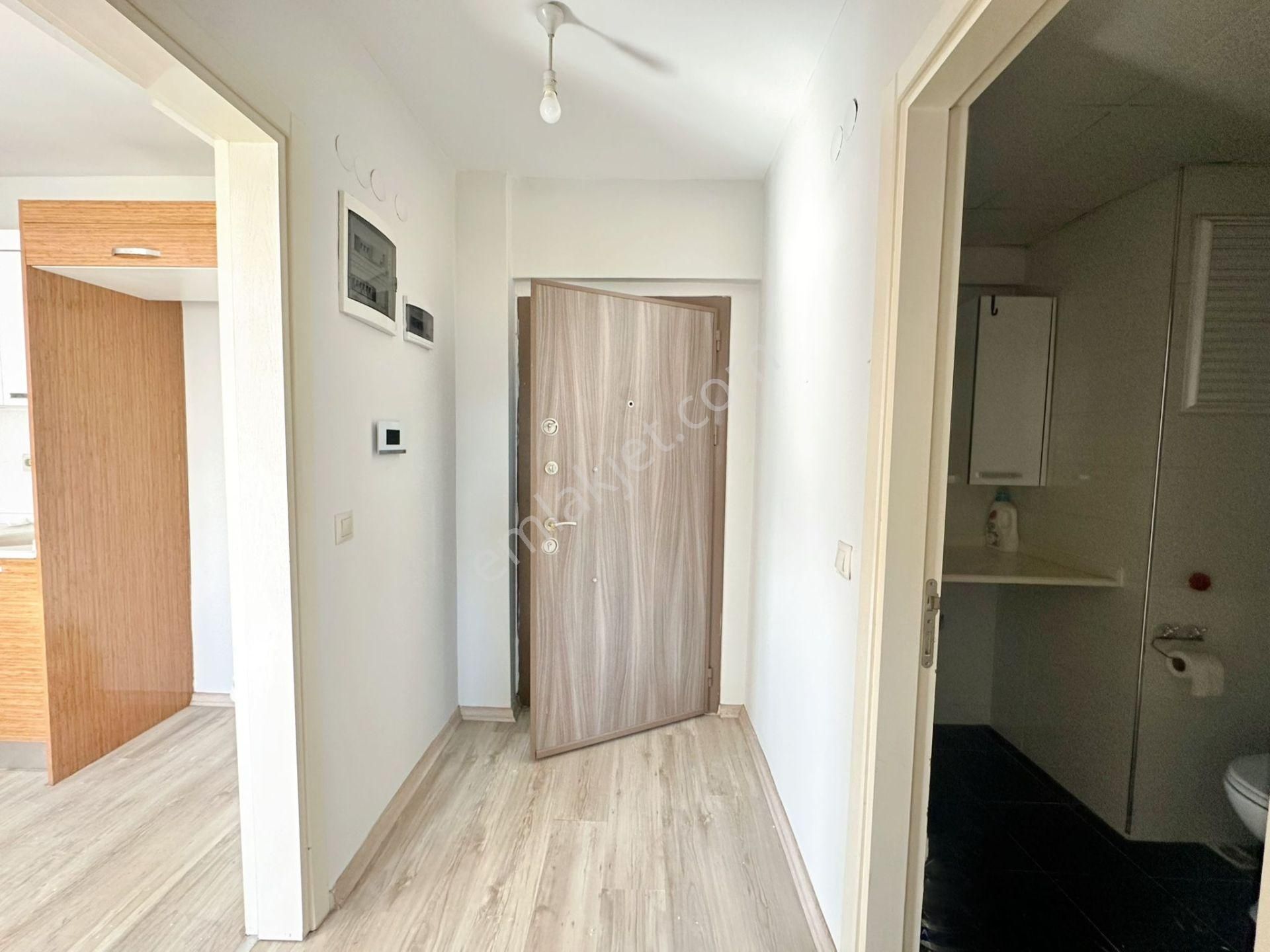 Mevlana Palmiye Evleri'nde Kiralık 1+1 Geniş Daire - Görsel 18