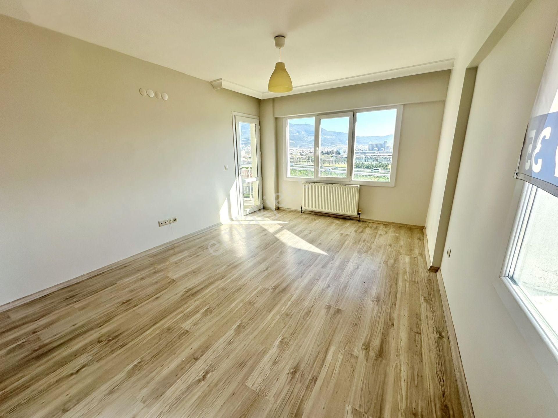 Mevlana Palmiye Evleri'nde Kiralık 1+1 Geniş Daire - Görsel 27