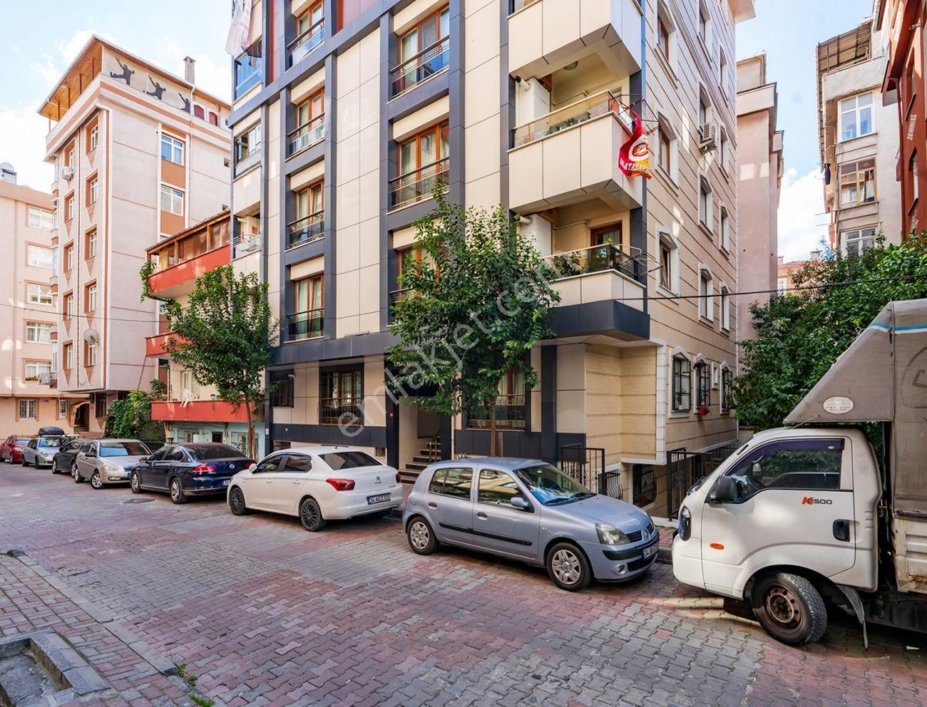 Bahçelievler Siyavuşpaşa Kiralık Daire  5 YILLIK BİNADA 2+1 KOMBİLİ 75 M2 ŞIK BAHÇE KATI DAİRE