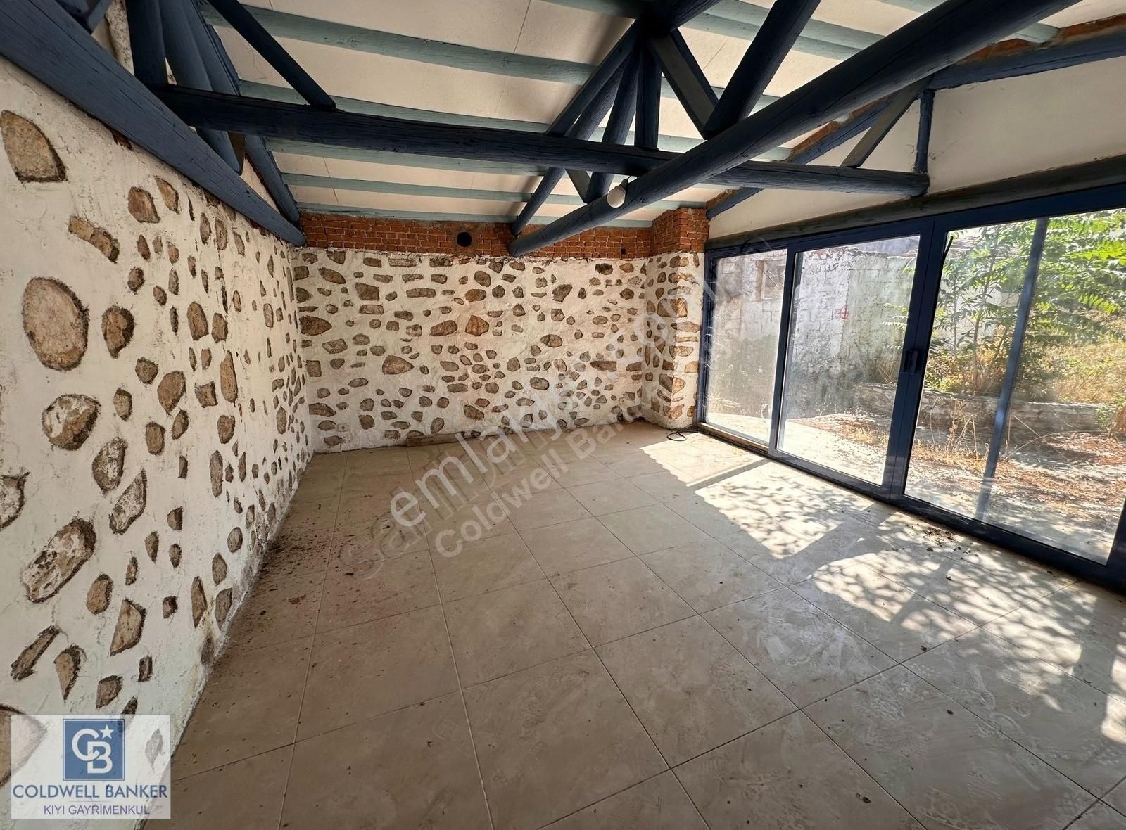 İzmir Urla Uzunkuyu Köyiçi'nde Satılık Taş Evler - Görsel 12