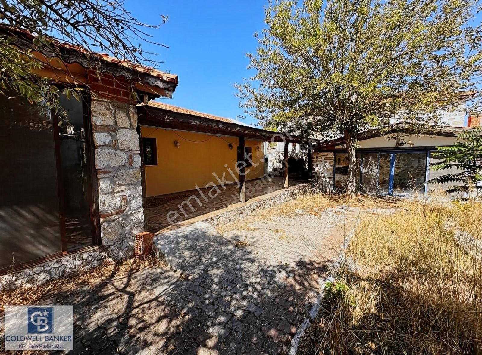 İzmir Urla Uzunkuyu Köyiçi'nde Satılık Taş Evler - Görsel 2