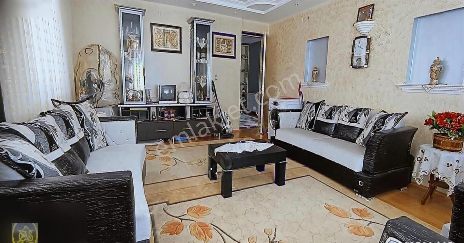 Merkezefendi Selçuk Bey Satılık Daire SELÇUKBEY MAH. İSTEK KOLEJİNE YAKIN 185 METRE SATILIK 3+1 DAİRE