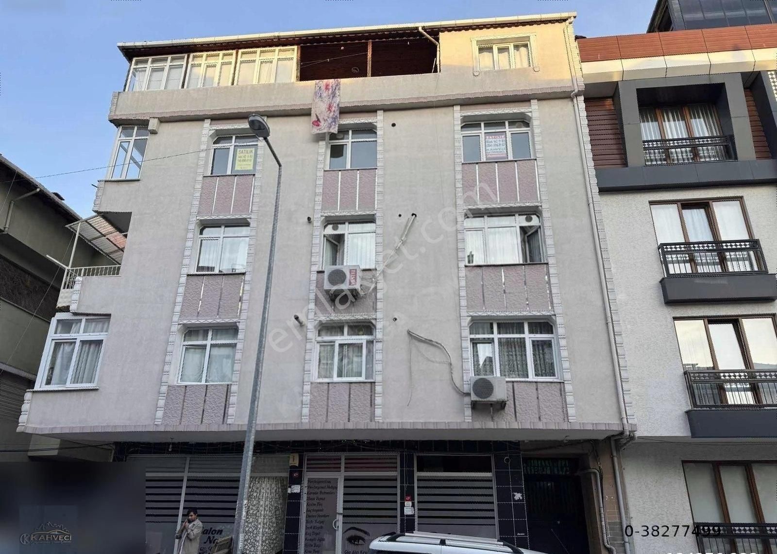 Küçükçekmece Gültepe Satılık Daire KAHVECİ EMLAK'tan DELİORMAN CADDESİNDE SATILIK 95 M2 2+1 DAİRE