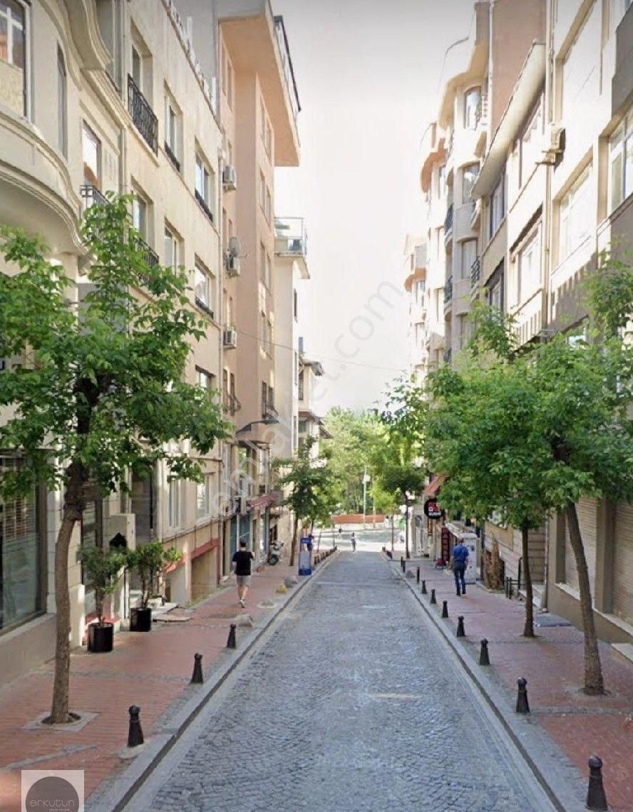 Erkutun'dan, Nişantaşı Valikonağı Cd. Süleyman Nazif Sk. Girişinde Satılık 1.kat Daire - Görsel 23