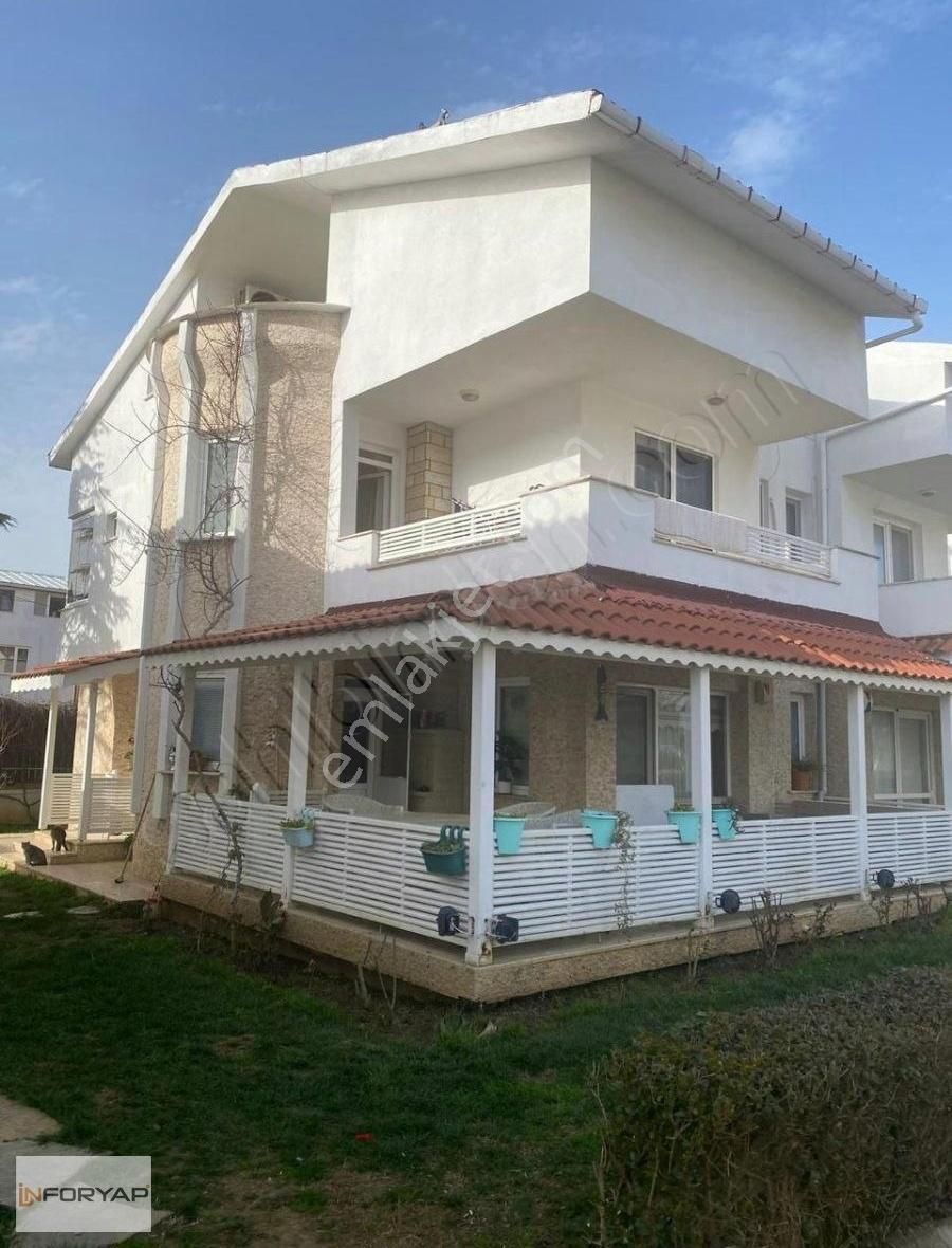 Marmaraereğlisi Yeniçiftlik Satılık Villa ꧁İNFORYAP꧂SATILIK SİTE İÇİ GÜVENLİKLİ ÖZEL PLAJLI VİLLA