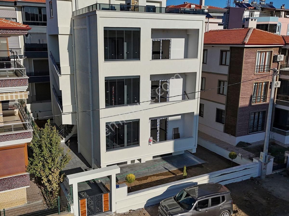 Edremit Altınoluk Satılık Daire  ALTINOLUK SATILIK SIFIR DAİRE / MERKEZDE / ÖN CEPHE