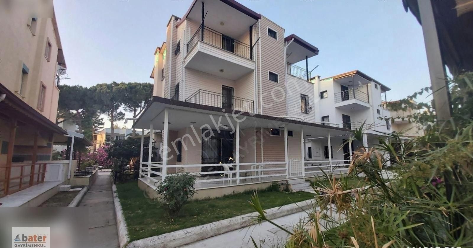 Kuşadası Karaova Kiralık Villa BATER'DEN KARAOVA MAH.DENİZE SIFIR KİRALIK 5+1 TRİPLEKS VİLLA