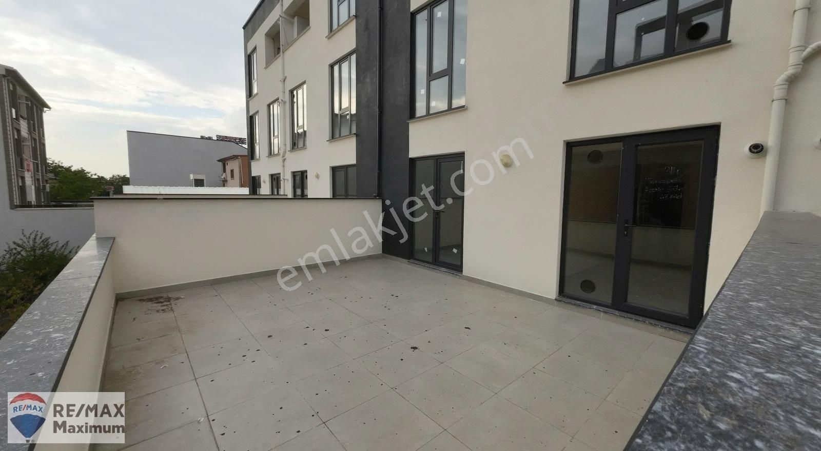 Kartepe İstasyon Kiralık Ofis KARTEPE İSTASYON MAHALLESİ D 100 YANINDA KİRALIK 1+1 OFİS