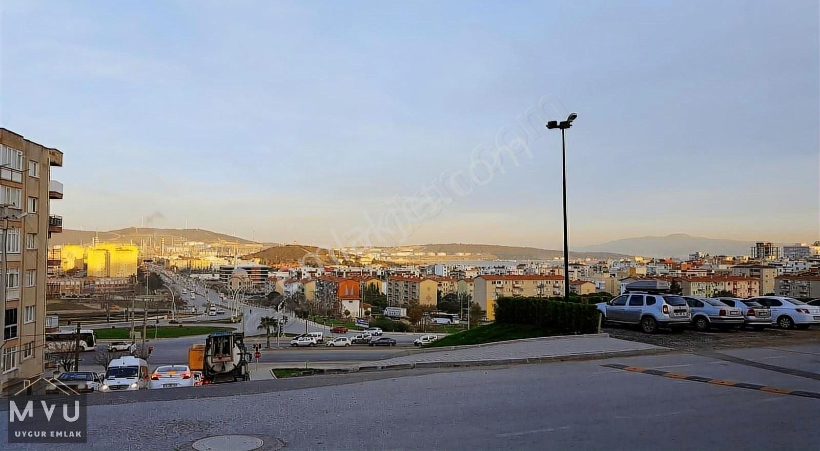 Aliağa Yeni Satılık Konut İmarlı ACİL TERAS EVLER İLK SIRA ÖNÜ AÇIK ARSA