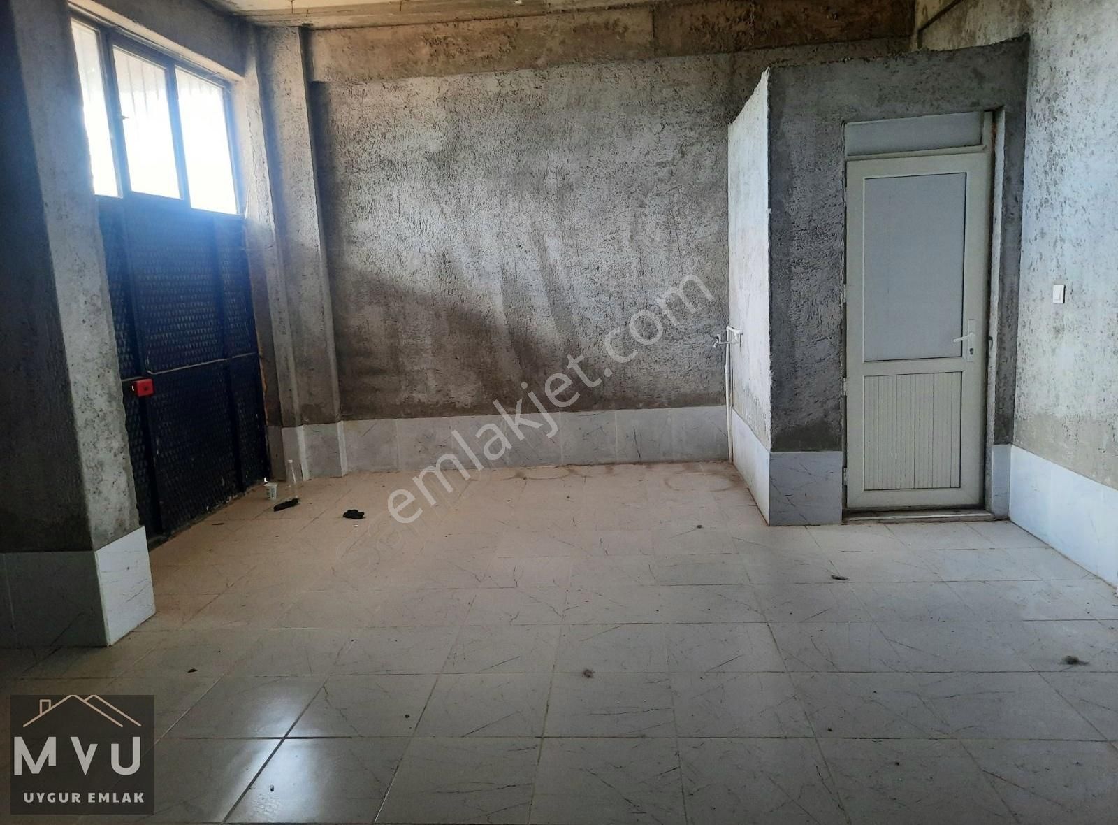450 M2 Kullanım Alanlı Dükkan - Görsel 5