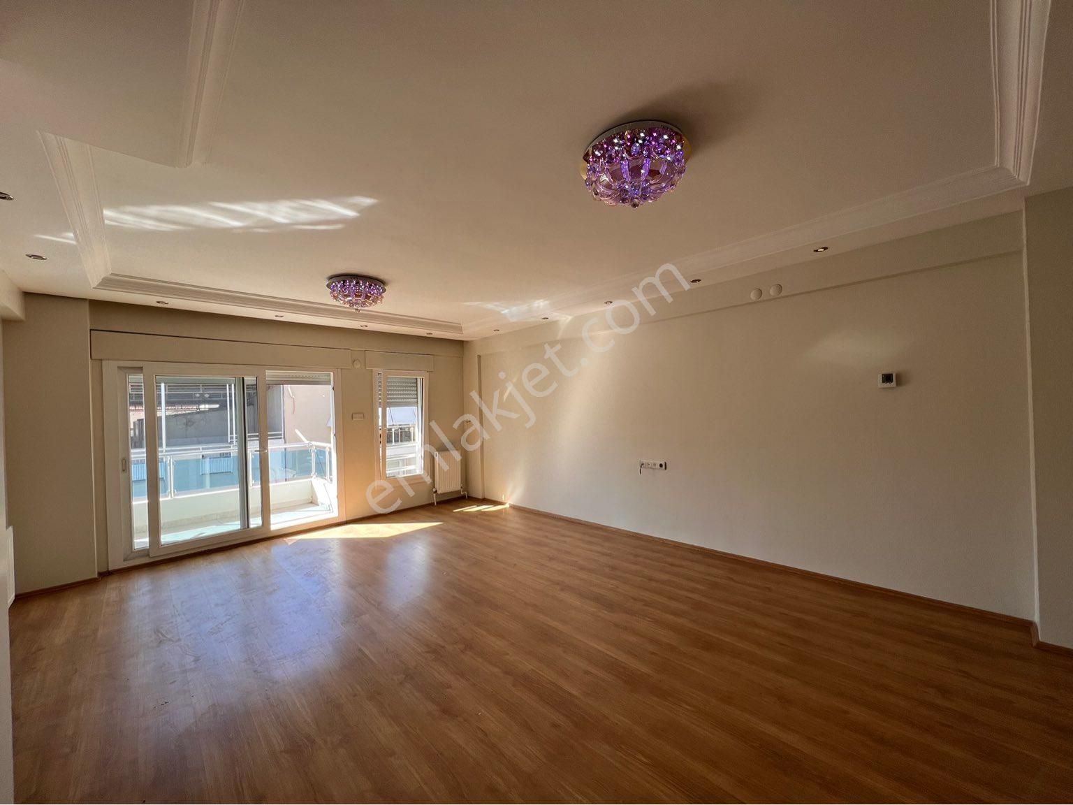 Buca Efeler Satılık Daire BUCA ŞİRİNYER EFELER MAHDE 3+1 140M2 DGAZLI EBEVYN BANYOLU SATILIK DAİRE