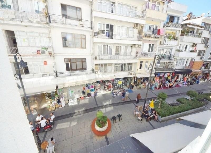 Marmaris Tepe Satılık Daire DENİZE YÜRÜME MESAFESİNDE 110M2 GENİŞ 2+1 DAİRE