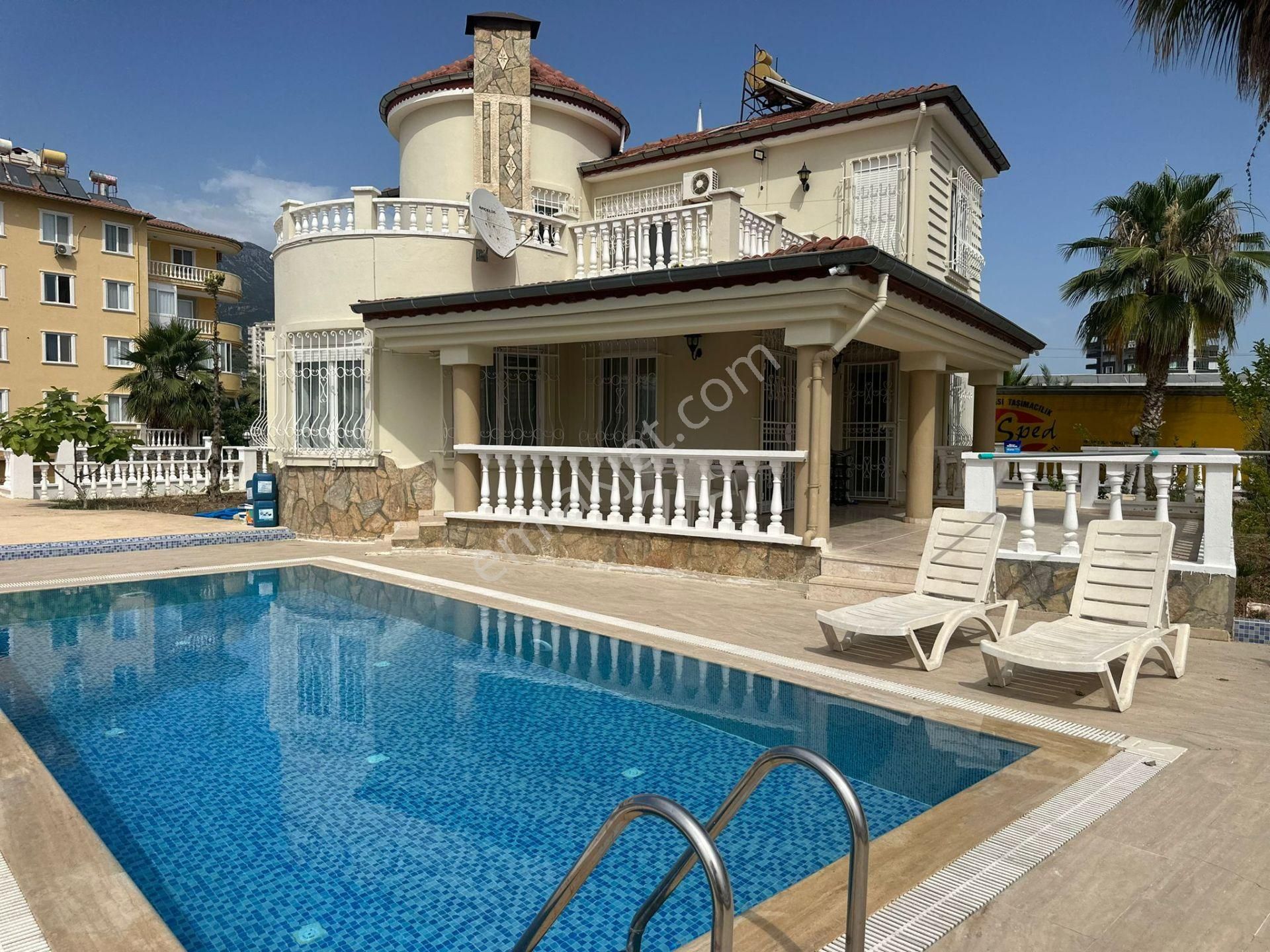 Alanya Kargıcak Kiralık Villa  KARGICAK ULTRA LÜKS MÜSTAKİL KİRALIK VİLLA 1800 EURO KISA DÖNEMDE KİRALANABİLİR 5043 500M ARSASI