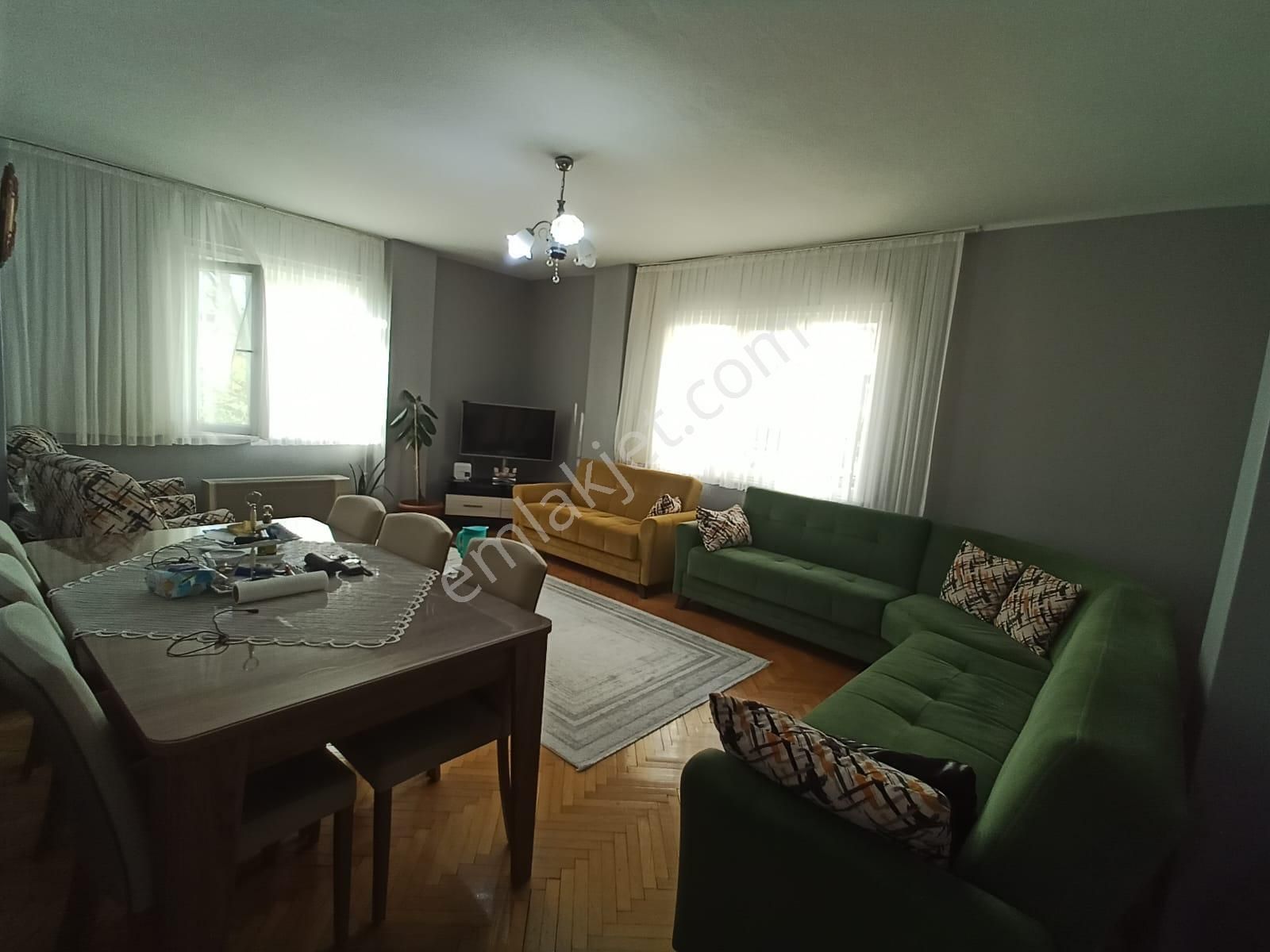 Üsküdar Mimar Sinan Satılık Daire iGR EMLAK ,TAN ÜSKÜDAR MERKEZDE  SATILIK DAİRE 2+1 90 M2 3,KAT