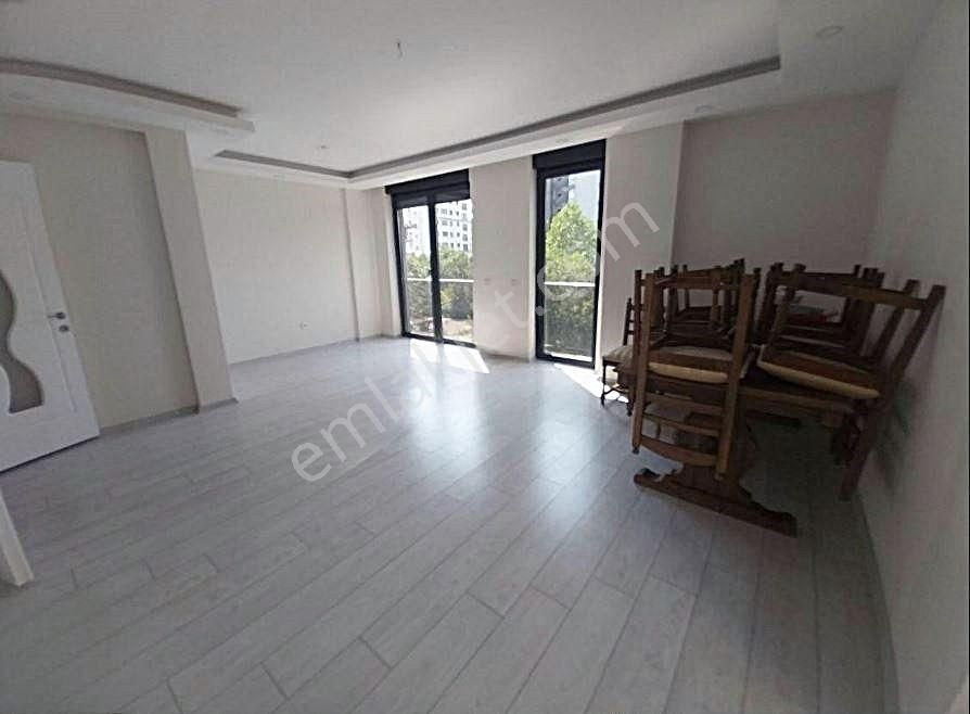 Kadıköy Bostancı Satılık Daire BOŞ ..... BOSTANCI METRO İST YAKINI 80 M2 NET KOMBİLİ 2+1 DAİRE