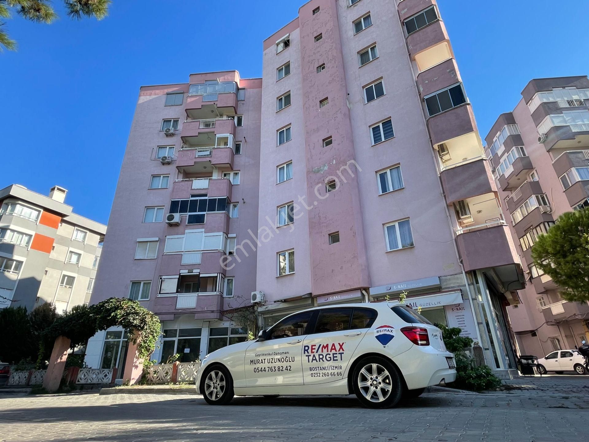 Bayraklı Manavkuyu Satılık Daire Re/Max Target'dan Bayraklı Manavkuyu'da Satılık Tadilatlı 3+1 Daire