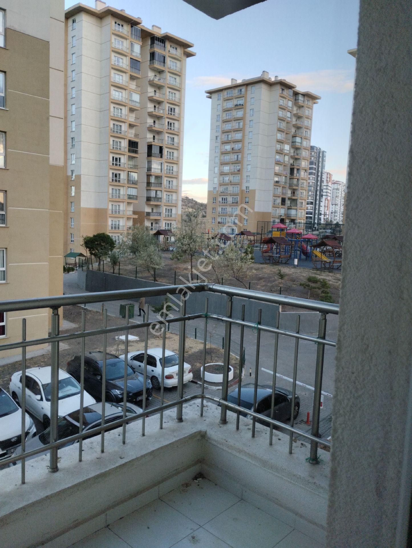 Keçiören Yükseltepe Kiralık Daire Yükseltepe Mah 2+1 Yapılı Geniş Ferah Merkezi Yerde Site İçerisinde Güvenlik Li 3 Kat