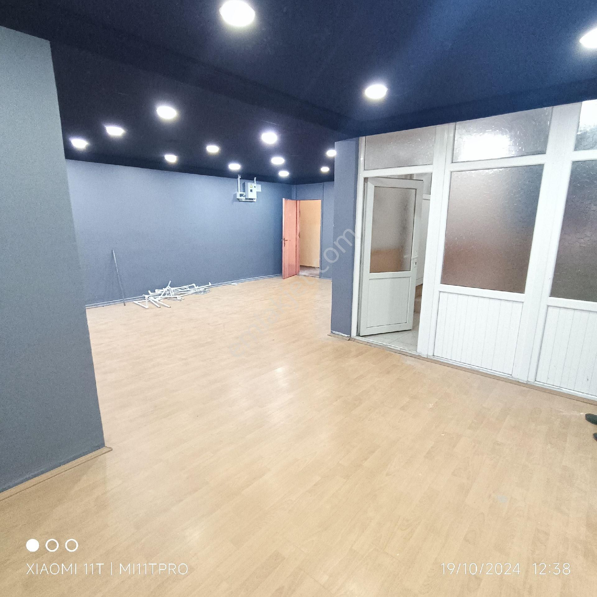 Akşehir Meydan Satılık Büro Satılık İşyeri 70 M2