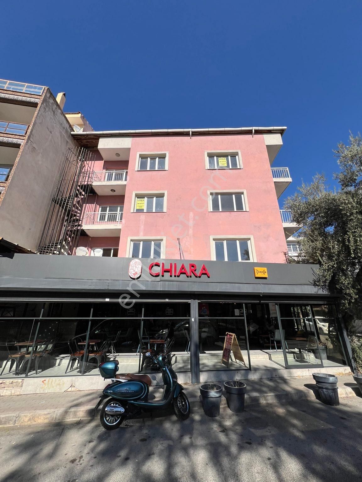 Buca Vali Rahmi Bey Hastaneye Yakın Kiralık Daire Sancak Emlak’dan Buca Merkezde Öğretmenler Evi Sokağında Ayrı Mutfak 2+1