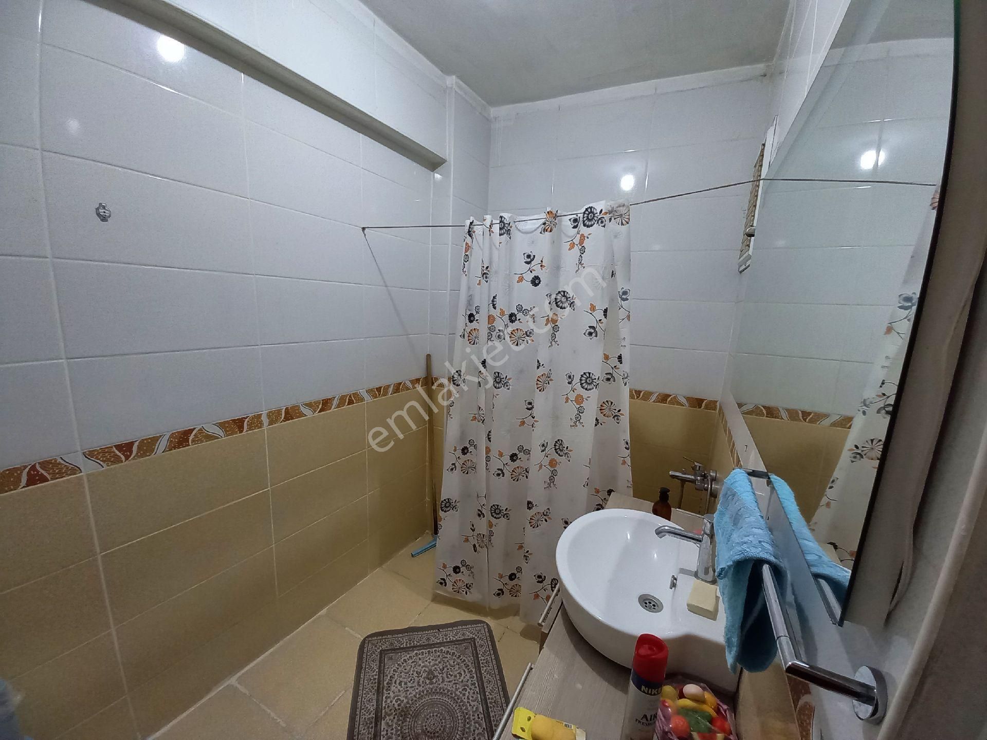 Bahçelievler Yenibosna Çobançeşme Mah Satılık Bahçe Katı Daire 2+1 - Görsel 30