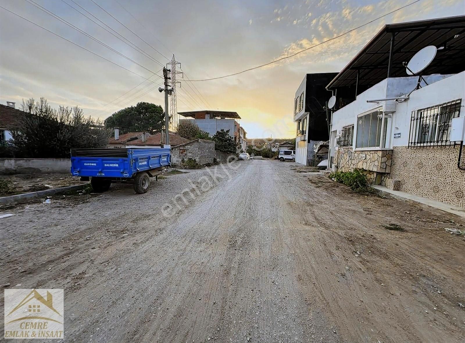 Edremit Kadıköy Satılık Konut İmarlı Cemre Emlaktan Kadiköy Bölgesinde Satılık Yatırımlık Arsa