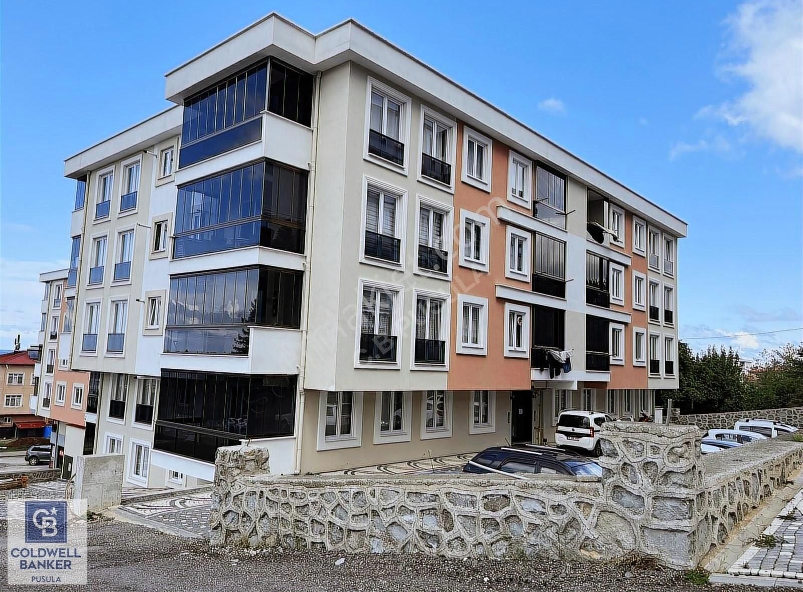 Gülyalı Ürümbey Satılık Daire ORDU GÜLYALI DA SİTE İÇİ DENİZ MANZARALI SATILIK 3+1 DAİRE