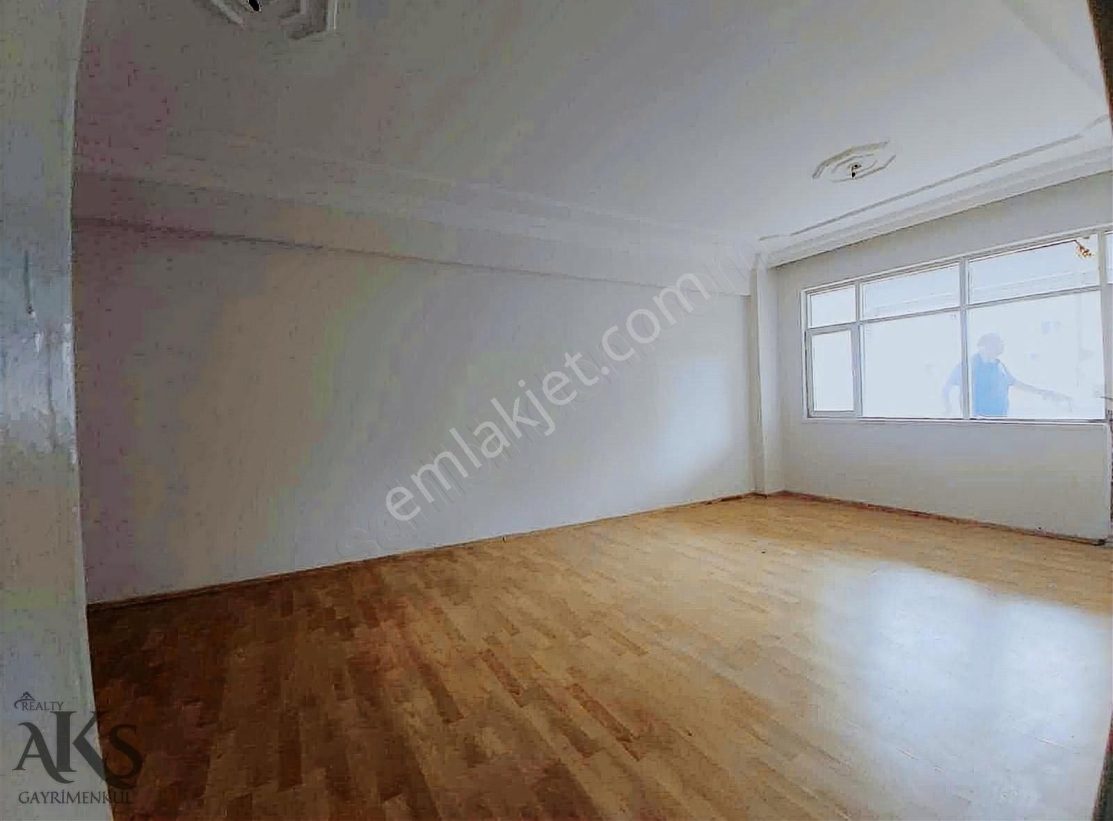 Muratpaşa Üçgen Satılık Daire Merkezi Konumda, 3+1, 145 m² Daire - Muratpaşa Üçgen Mah. FIRSAT