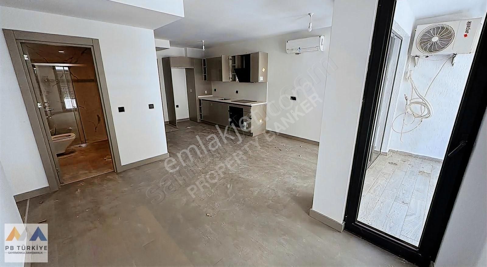 Üsküdar Acıbadem Satılık Daire ACIBADEM KONAKLARINDA YENİ BİNADA,BALKONLU SATILIK 2+1 DAİRE !!